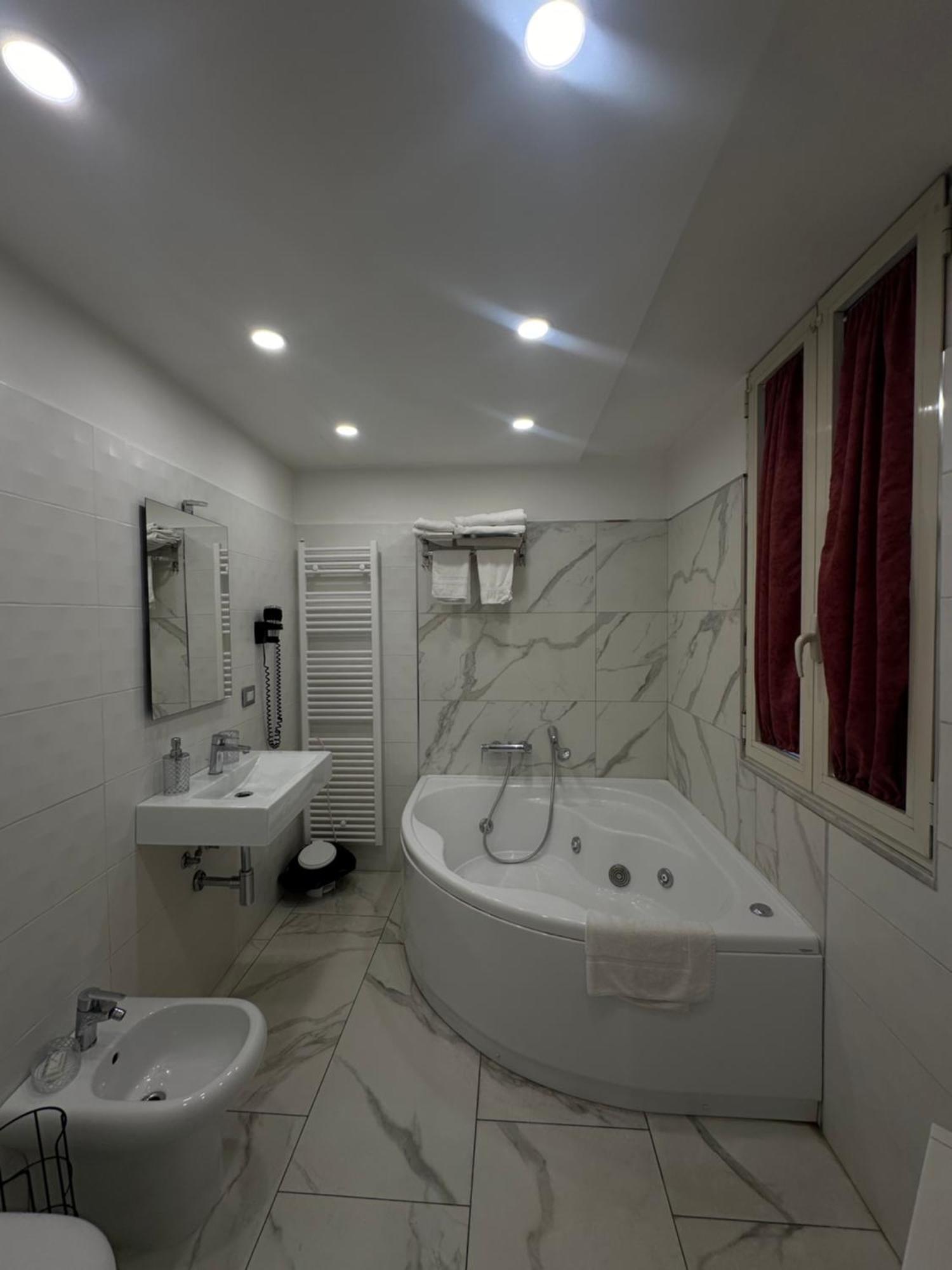 Luxury 2.0 Bed and Breakfast Neapel Exteriör bild